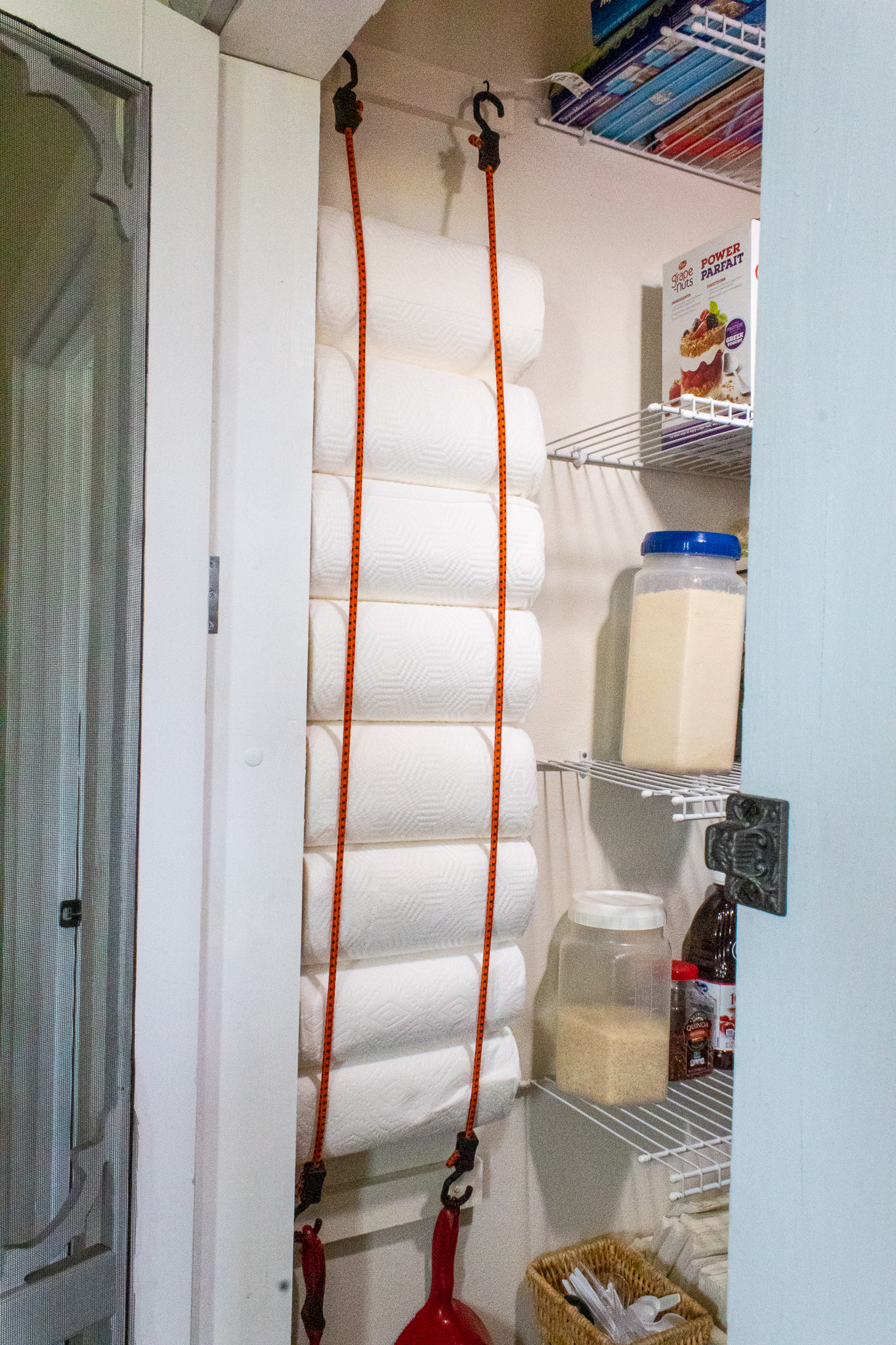 DIY Paper Towel Space Saver – Nooks In Bloom